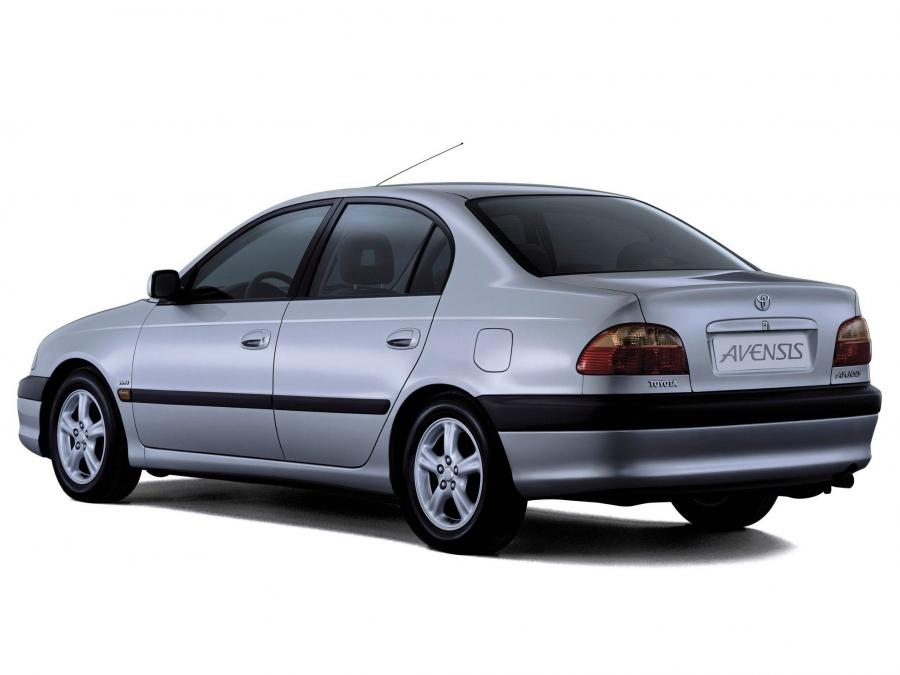  Toyota Avensis Sedan 2000 года  (фото 9 из 20)